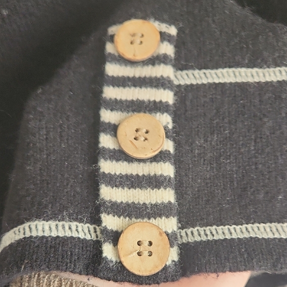 Lambswool Turtleneck Sweater - Picture 3 of 8